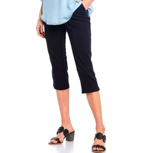 Jones New York Capri Sports Petite Stretch Black button closure 14P